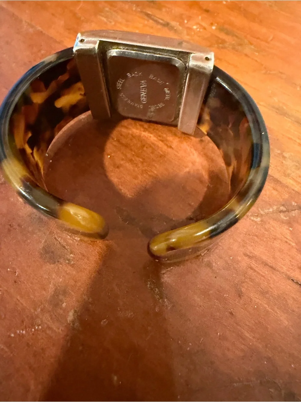 Vintage Geneva Women Quartz Watch Tortoiseshell Acrylic Cuff Bangle Silver Tone